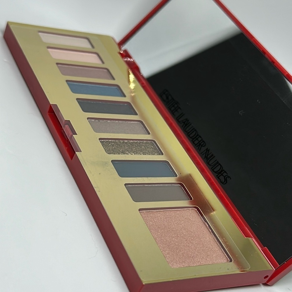 Estée Lauder Pure Envy Eye & Cheek Palette Nudes Mirrored Case.